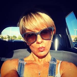 Meet your Posher, Monica